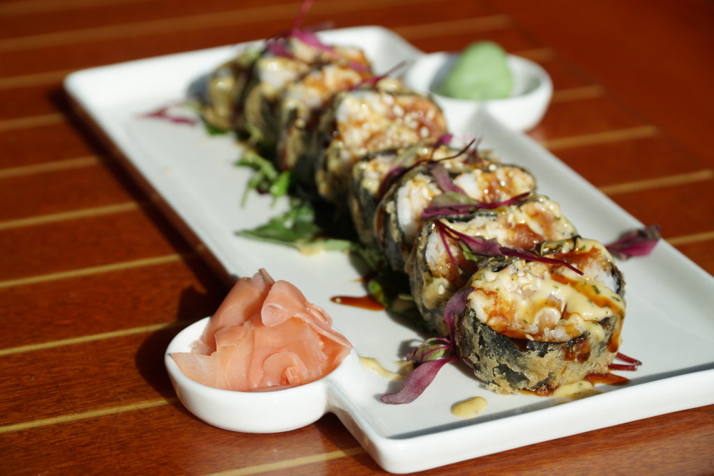 tempura friend sushi roll